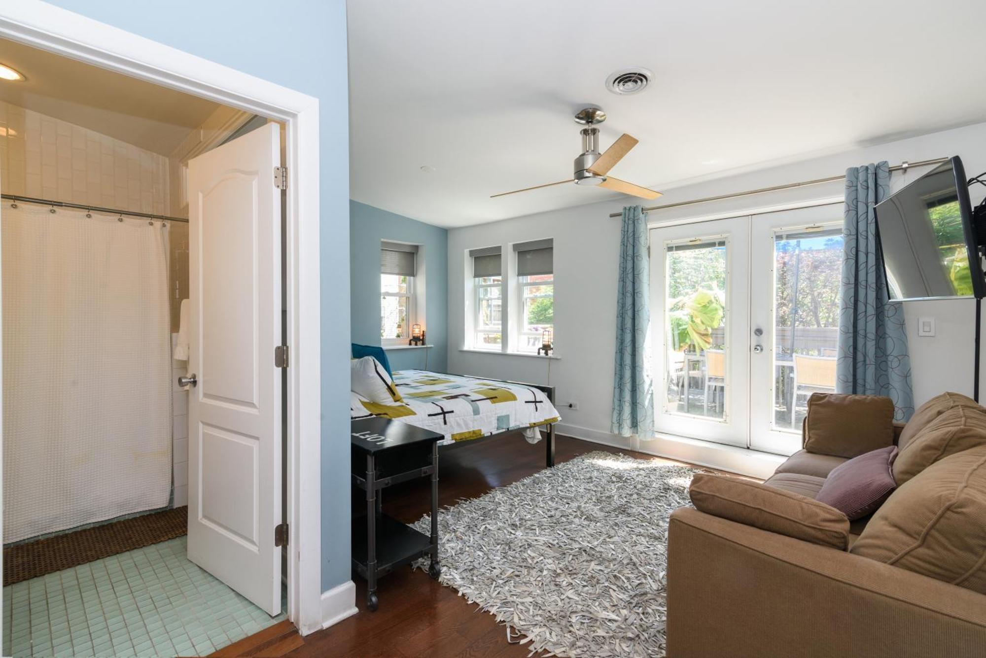 House 5863- Chicago'S Premier Bed And Breakfast Pokoj fotografie
